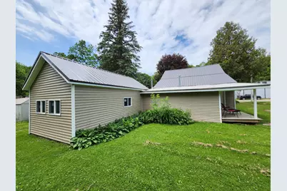 205 S Columbia Avenue, Scottville, MI 49454 - Photo 7
