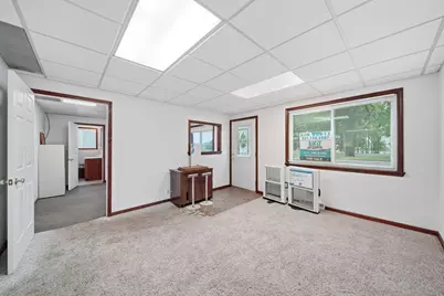 1716 Wildwood Avenue, Jackson, MI 49202 - Photo 3
