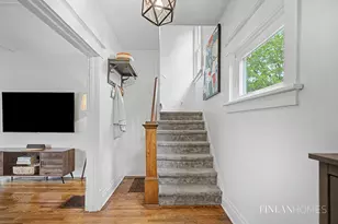 501 Emerald Ave NE, Grand Rapids, MI 49503 - Photo 7