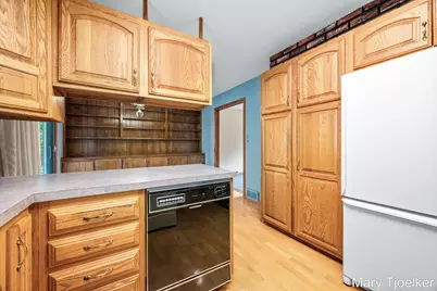 6155 Blythefield Avenue NE, Rockford, MI 49341 - Photo 7