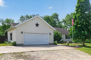 2869 Ridgecrest Dr, Saranac, MI 48881 - Photo 5