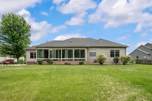 4823 Pleasant Meadow Circle, Saint Joseph, MI 49085 - Photo 51