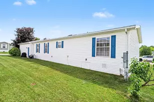 600 Peach Ln, Fremont, MI 49412 - Photo 23