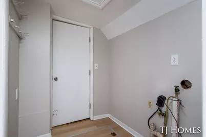 423 Collins Avenue, Muskegon, MI 49444 - Photo 17