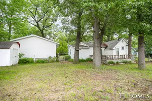 423 Collins Ave, Muskegon, MI 49444 - Photo 19