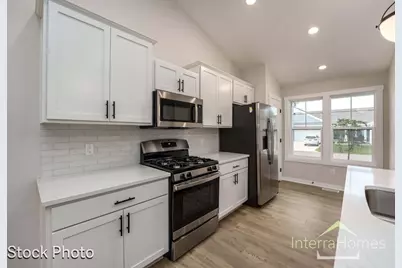 1595 N Village Circle, Kalamazoo, MI 49009 - Photo 7