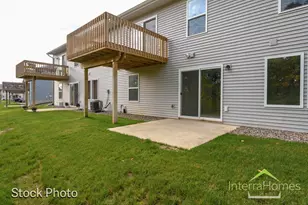 1595 N Village Cir, Kalamazoo, MI 49009 - Photo 31