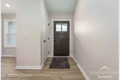 1595 N Village Circle, Kalamazoo, MI 49009 - Photo 5