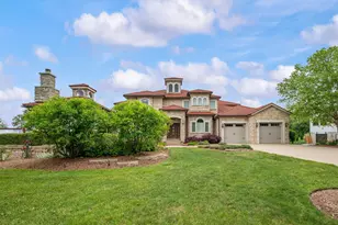 651 Sul Lago S, Benton Harbor, MI 49022 - Photo 1