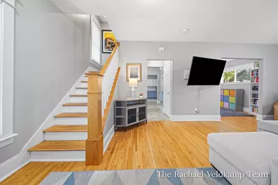 348 Gladstone Drive SE, Grand Rapids, MI 49506 - Photo 9