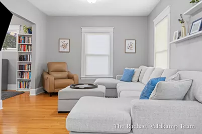 348 Gladstone Drive SE, Grand Rapids, MI 49506 - Photo 11