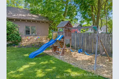 348 Gladstone Drive SE, Grand Rapids, MI 49506 - Photo 47
