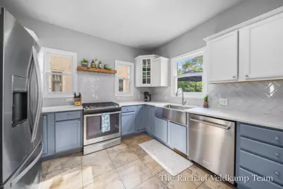 348 Gladstone Drive SE, Grand Rapids, MI 49506 - Photo 21