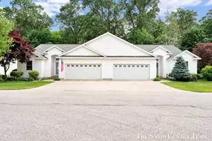 145 Stone Gate Ct, Spring Lake, MI 49456 - Photo 3