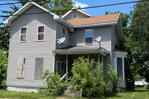 212 W Porter St, Albion, MI 49224 - Photo 1
