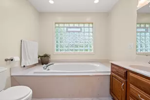 7704 S 10th St, Kalamazoo, MI 49009 - Photo 27
