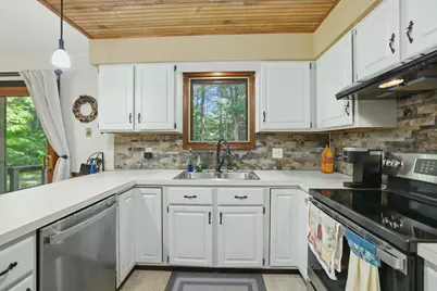 15915 Ryan Drive, Holland, MI 49424 - Photo 7