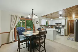 15915 Ryan Dr, Holland, MI 49424 - Photo 11