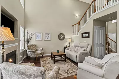 107 S Vista, Auburn Hills, MI 48326 - Photo 3