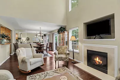 107 S Vista, Auburn Hills, MI 48326 - Photo 5