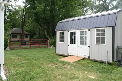 389 Parker Avenue, Benton Harbor, MI 49022 - Photo 9