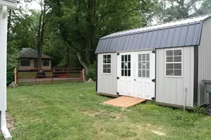 389 Parker Ave, Benton Harbor, MI 49022 - Photo 9