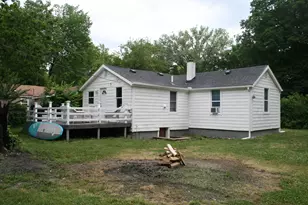 389 Parker Ave, Benton Harbor, MI 49022 - Photo 11