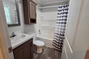 638 Courtland Ln, Muskegon, MI 49442 - Photo 17