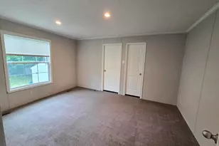 638 Courtland Ln, Muskegon, MI 49442 - Photo 9