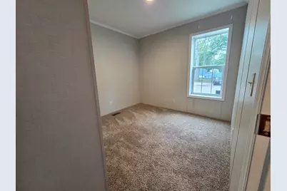638 Courtland Lane, Muskegon, MI 49442 - Photo 13