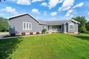 149 Hawthorne Dr, Brooklyn, MI 49230 - Photo 1