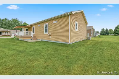 5610 Kingsley Drive NE, Rockford, MI 49341 - Photo 35