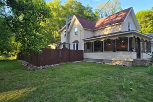 211 Forest St, Marshall, MI 49068 - Photo 3