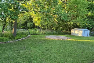 211 Forest St, Marshall, MI 49068 - Photo 11