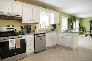 1109 Meadowsweet Ln, Vicksburg, MI 49097 - Photo 5