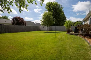 1109 Meadowsweet Ln, Vicksburg, MI 49097 - Photo 25
