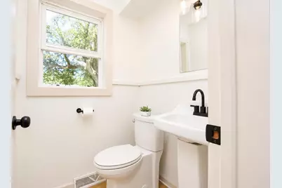 2490 Strathmore Street, Kalamazoo, MI 49009 - Photo 13