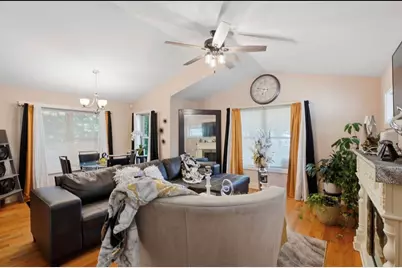1015 Monroe Street, Benton Harbor, MI 49022 - Photo 5