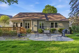 8473 Parkridge Dr, Dexter, MI 48130 - Photo 3