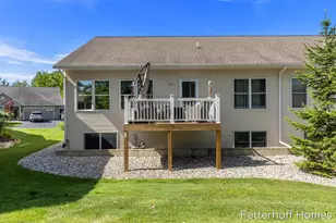 945 Kensington St NW, Grand Rapids, MI 49534 - Photo 27