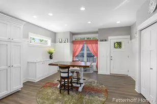 945 Kensington St NW, Grand Rapids, MI 49534 - Photo 7