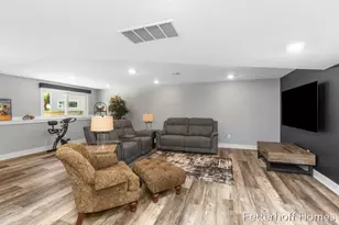 945 Kensington St NW, Grand Rapids, MI 49534 - Photo 19