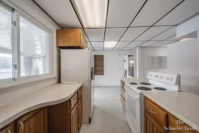 10870 Simpson W, Greenville, MI 48838 - Photo 13
