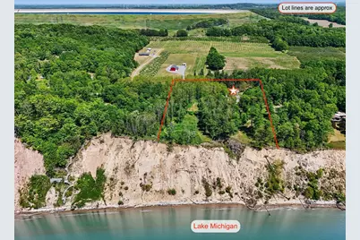 4539 S Lakeshore Drive, Ludington, MI 49431 - Photo 3