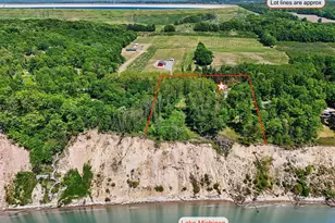 4539 S Lakeshore Dr, Ludington, MI 49431 - Photo 3