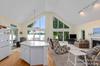 12464 S Sand Beach Drive, Grant, MI 49327 - Photo 5