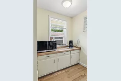 2718 Coloma Road, Benton Harbor, MI 49022 - Photo 17