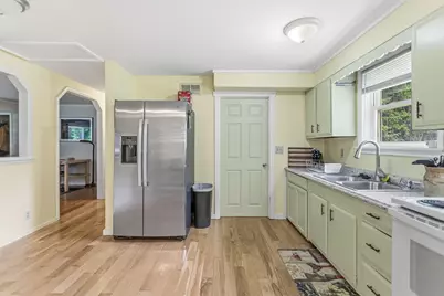 2718 Coloma Road, Benton Harbor, MI 49022 - Photo 19