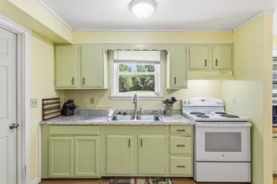 2718 Coloma Road, Benton Harbor, MI 49022 - Photo 13