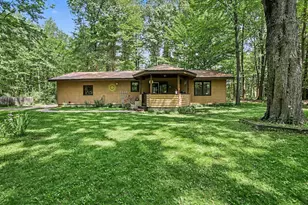 4873 W Birch Ln, Pentwater, MI 49449 - Photo 3